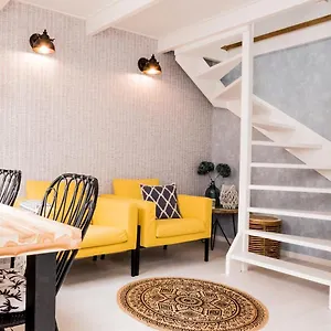 https://zanoni-aan-zee.zandvoort-hotels.com